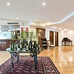 Silken De 4* La Guardia