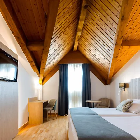 Hotell Silken De La Guardia