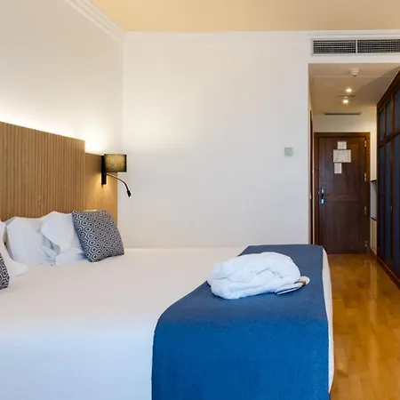 Silken De 4*