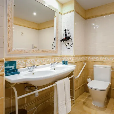 Hotel Silken De 4*