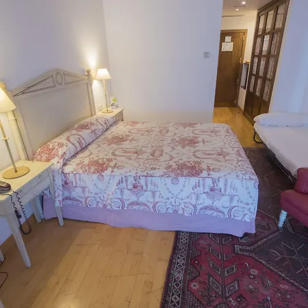 Silken De Otel La Guardia