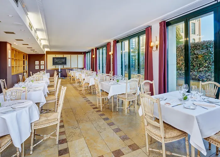 Silken De 4* La Guardia