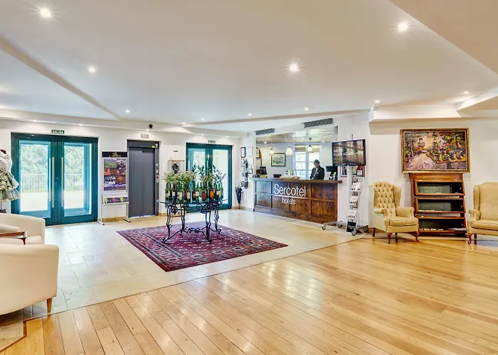 Szálloda Silken De La Guardia