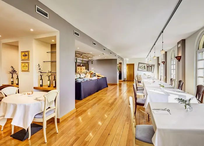 Silken De Szálloda La Guardia